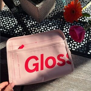 Glossier Makeup Bag 🤍